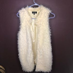 Rue 21 Fur Vest💜